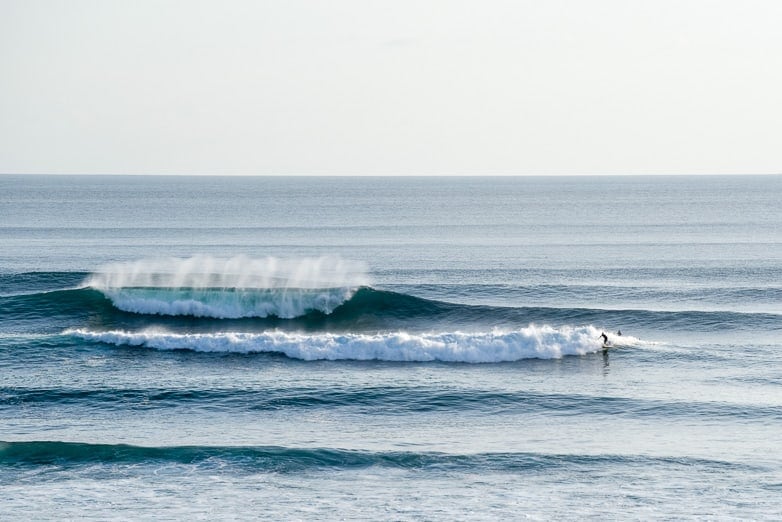 surfing uluwatu bombie