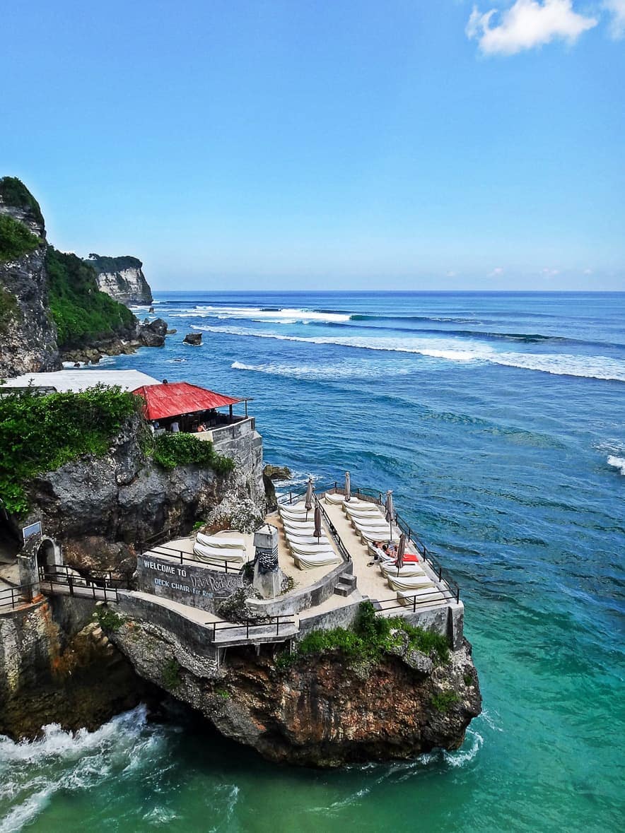 surfing uluwatu view from warungs