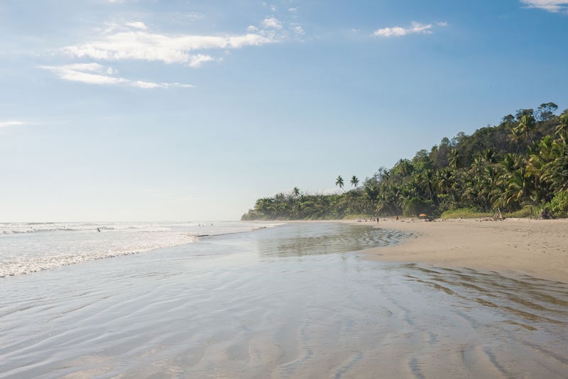 playa hermosa surfing