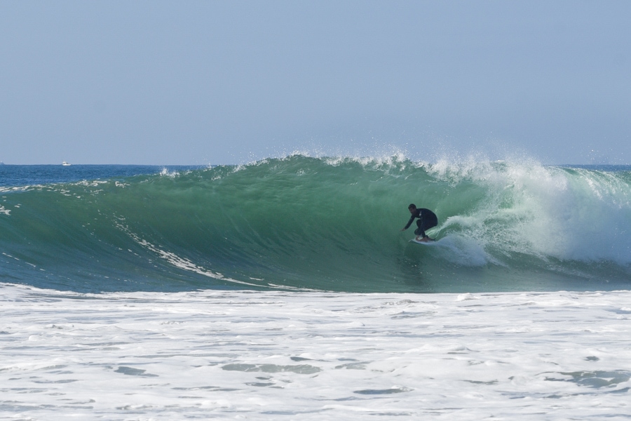 wetsuits surfing