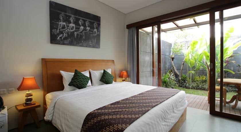 Guide to Surfing Bali | Red Doorz Guesthouse Canggu