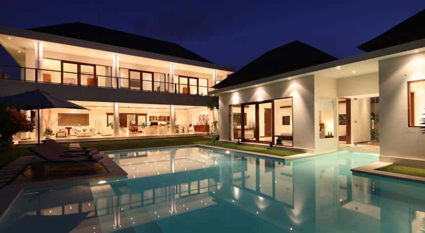 Guide to Surfing Bali | Oshan Villas