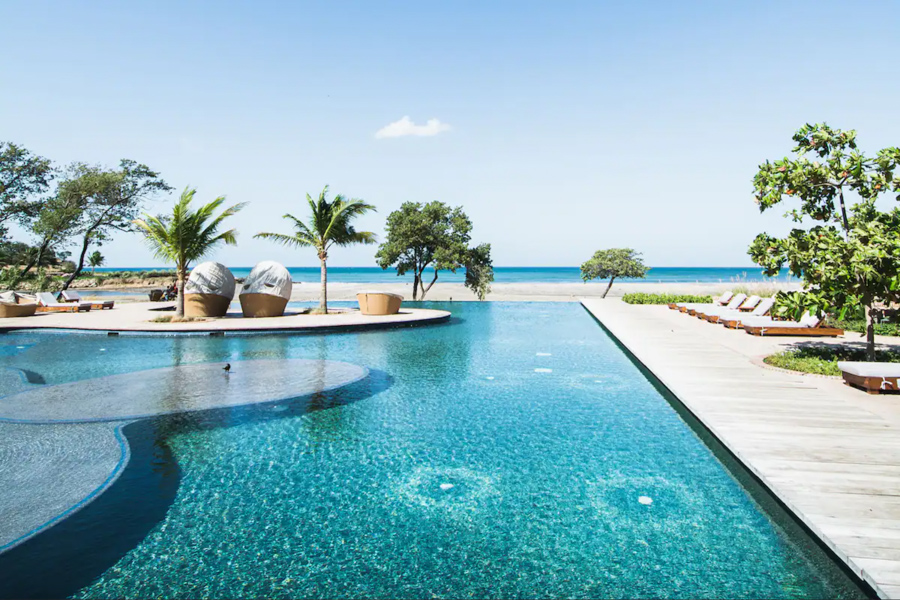 The pool and beach at Nicaragua beachfront luxury surf hotel Rancho Santana