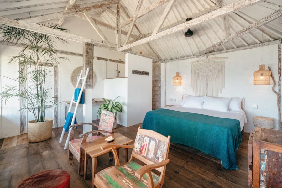 where to stay in bali surfing