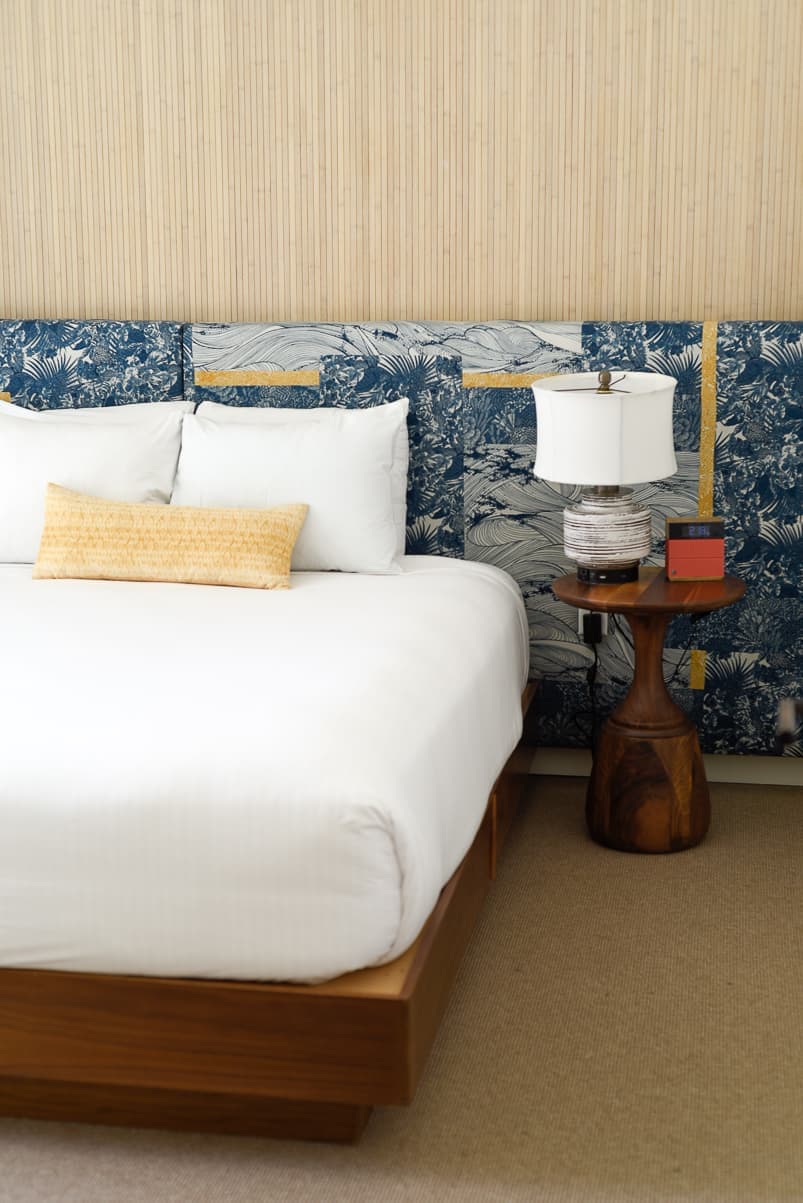 Surfjack Hotel & Swim Club / A Vintage-Inspired Boutique Hotel in Waikiki