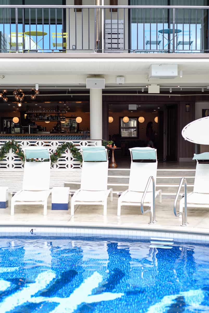 Surfjack Hotel & Swim Club / A Vintage-Inspired Boutique Hotel in Waikiki