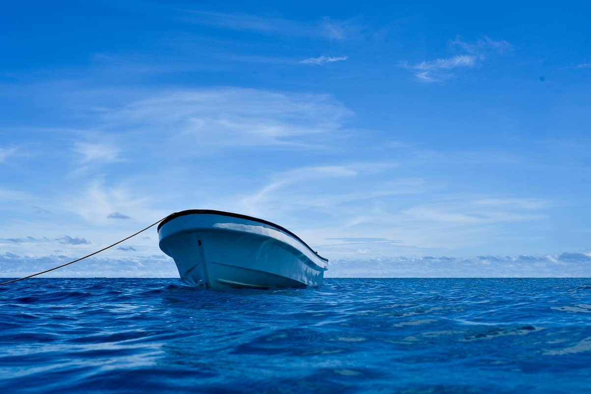 spearfishing boat in fiji