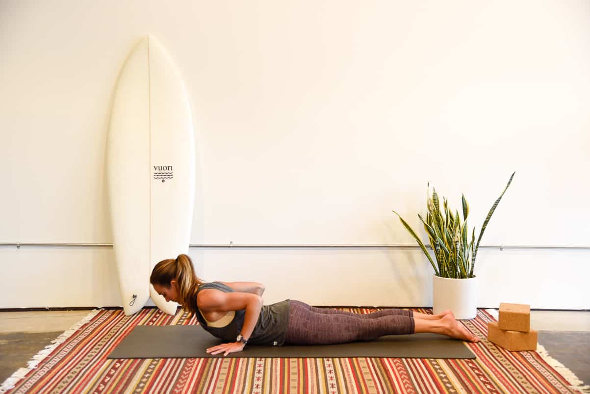 Yoga For Surfers / 21 Surfing Stretches You Need to Know