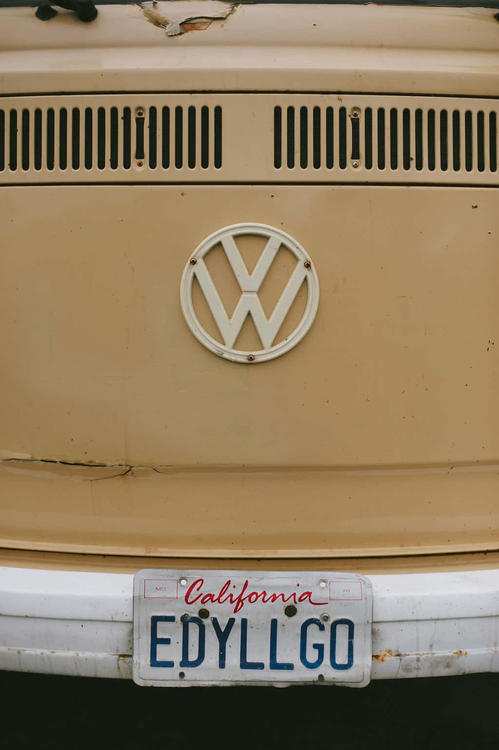 vw bus license plate reading EDDYLLGO