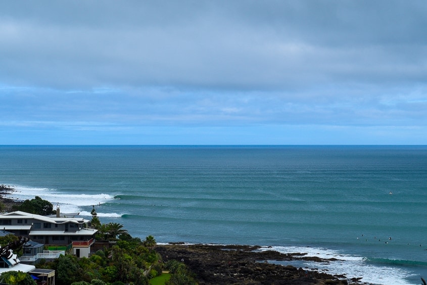 surfing new zealand raglan lookout