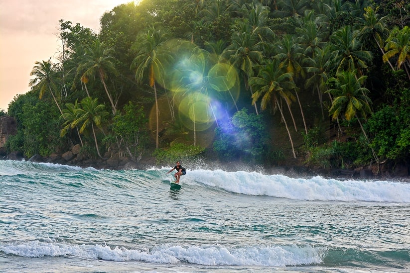 surfing sri lanka mirissa