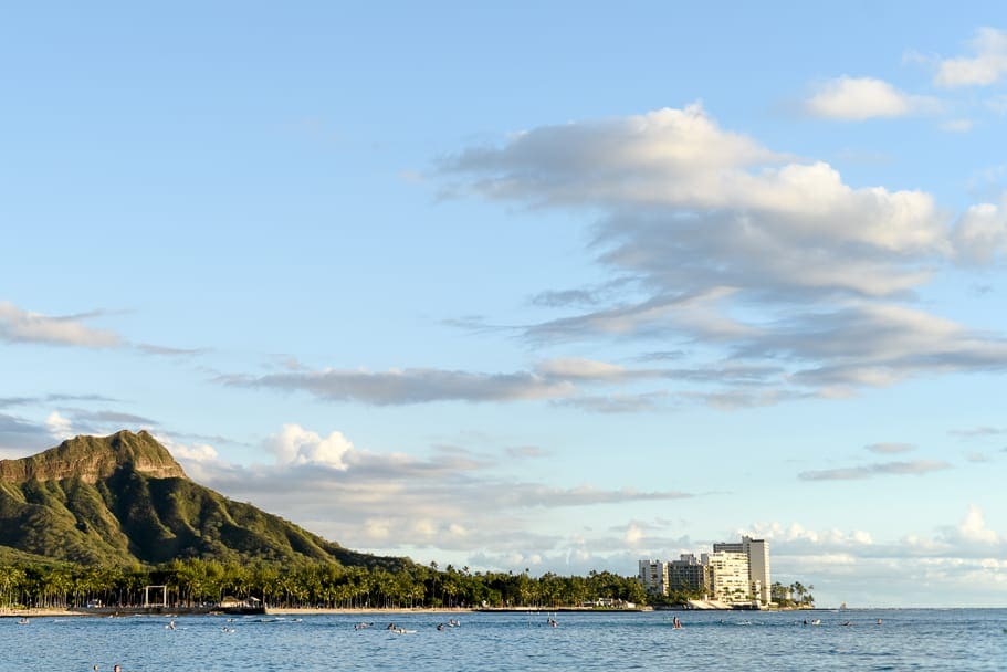 oahu surf spots diamond head