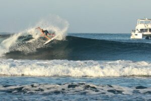 tamarindo surf