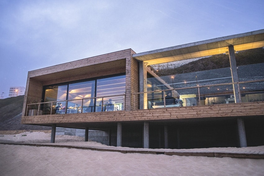 noah surf house portugal