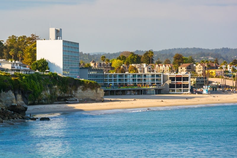 santa cruz hotels beachfront