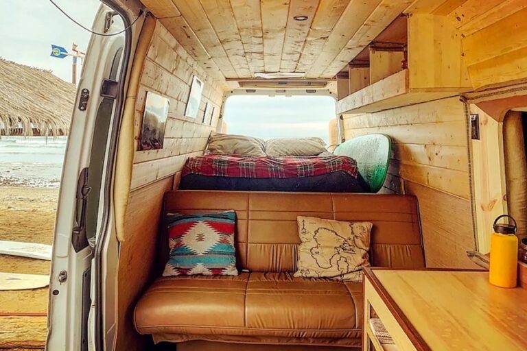 Campervan Rental Guide / 20 Best Campervans for the Ultimate Road Trip