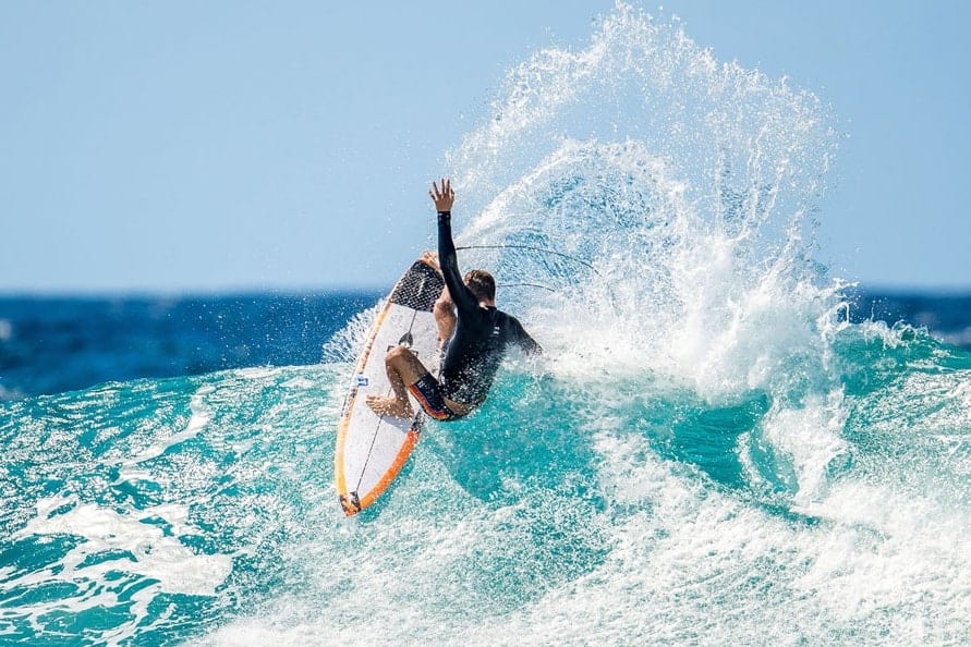 short board surfing