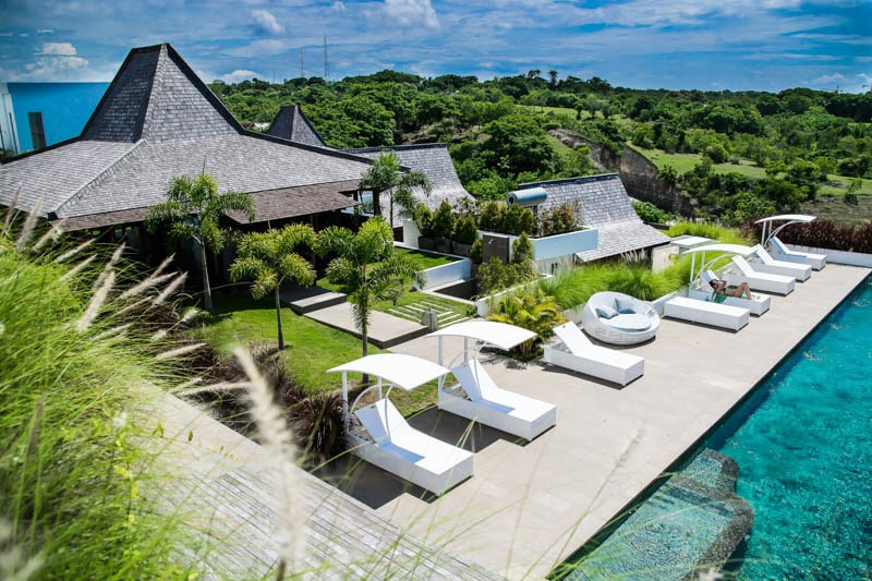 Rapture Surfcamp Bali / A Modern Surf Camp on Bali’s Bukit Peninsula