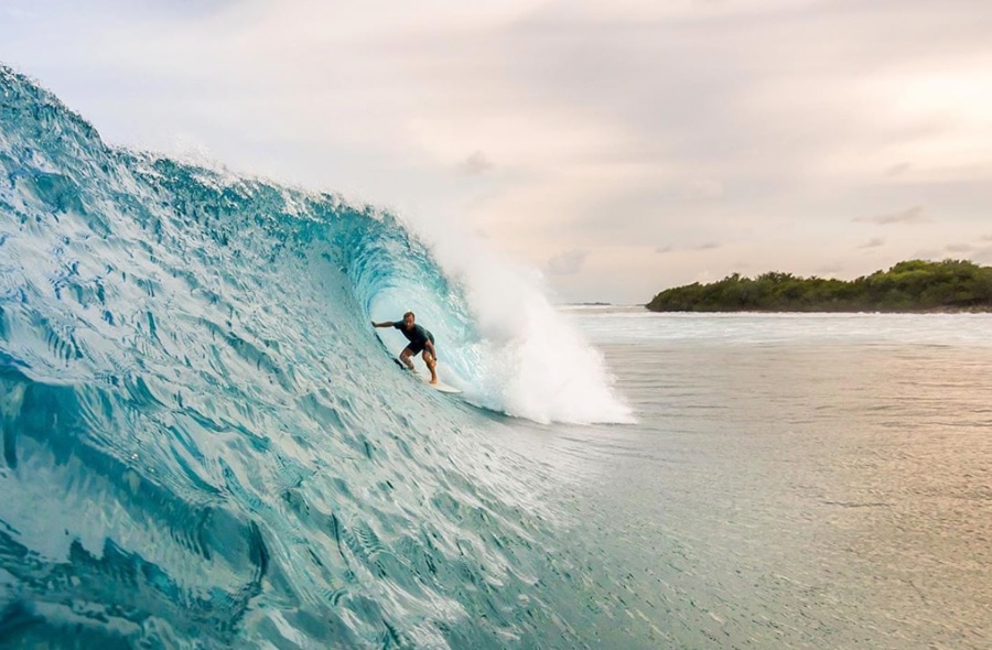 maldives surf