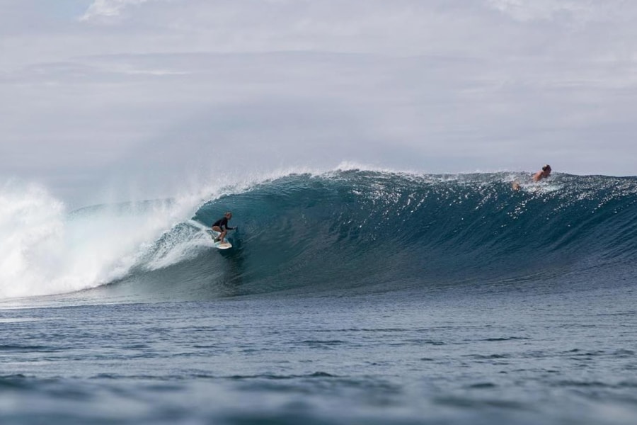 maldives surf