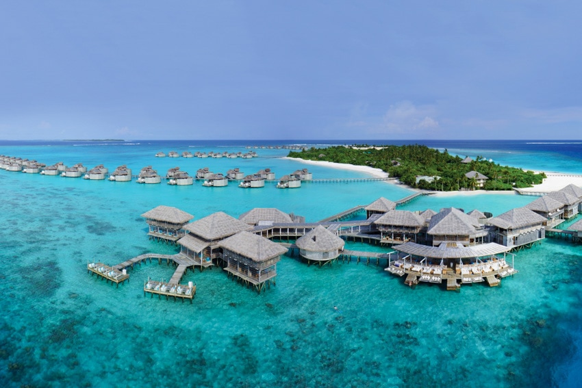 maldives surf resorts