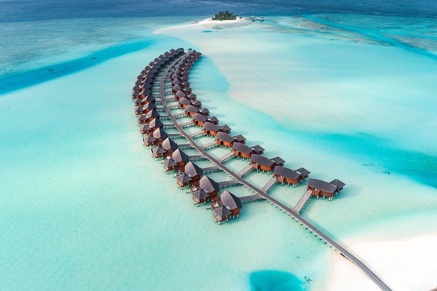 maldives surf resorts luxury