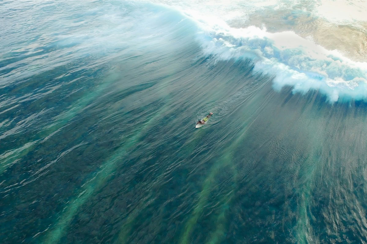 maldives surf wave