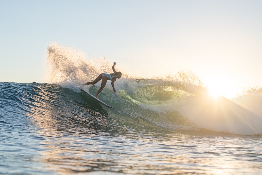 tahiti surf vahine fierro surfing in tahiti