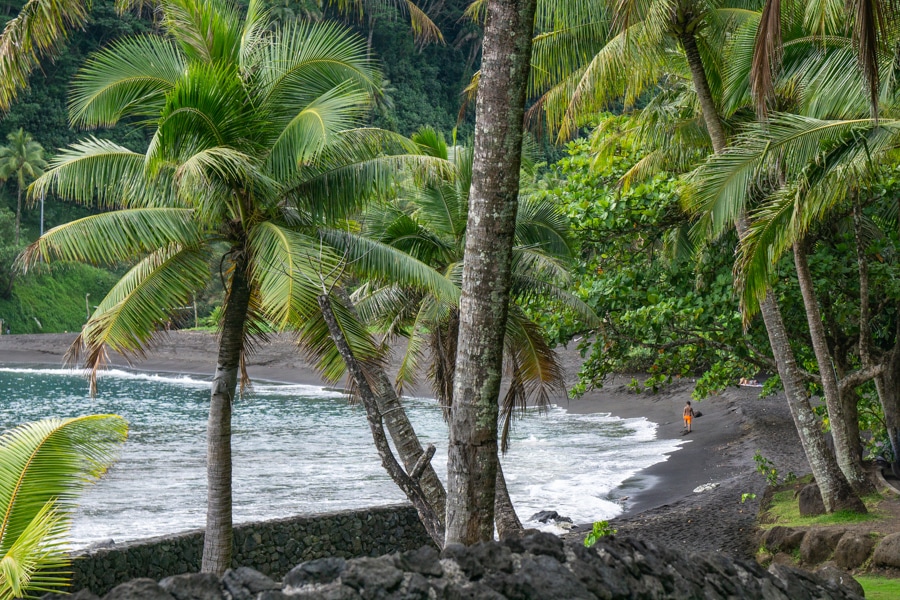 tahiti surf black sand beach