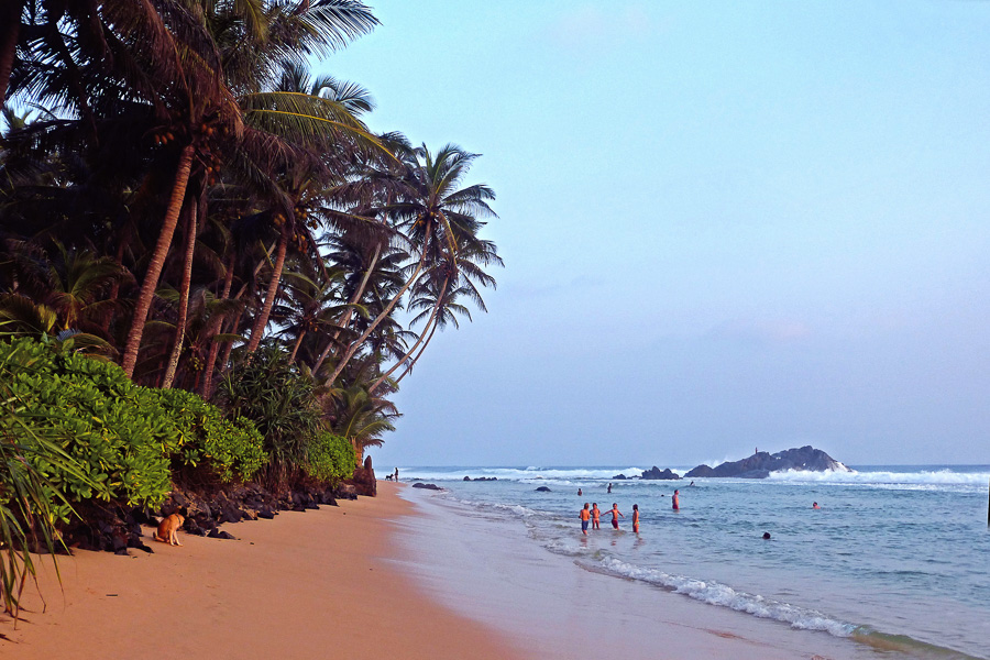 sri lanka beach