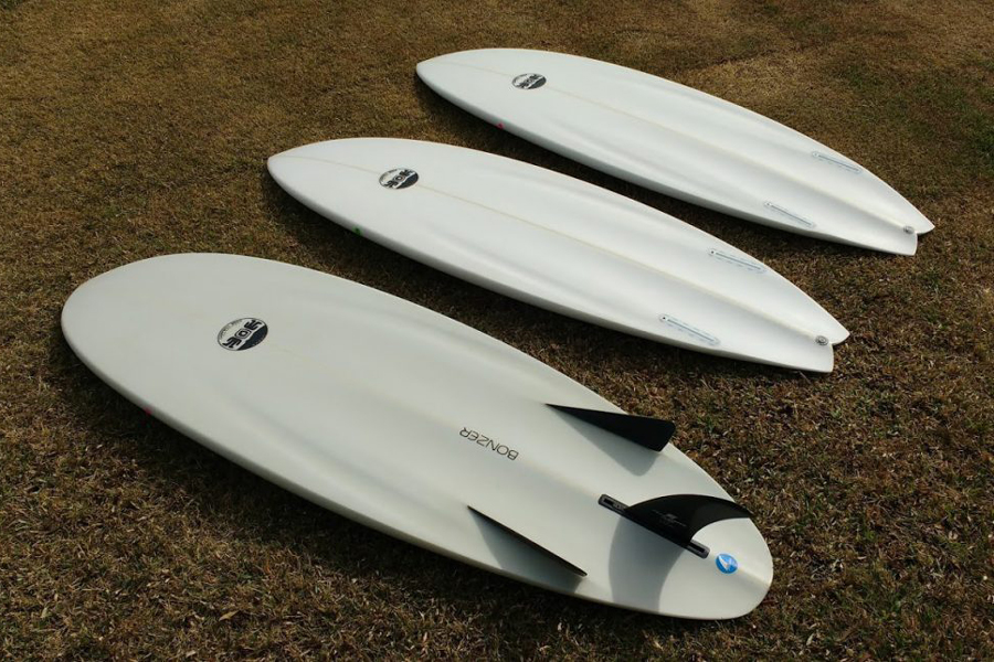 bonzer surfboard bottom contour