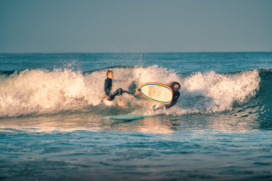 kook move; surfer losing control of surfboard