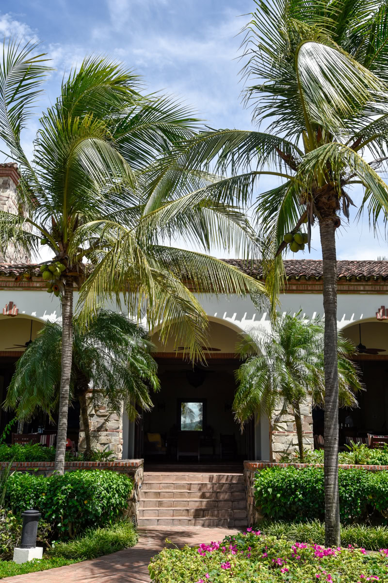 nicaragua-surf-trip-luxury-villa